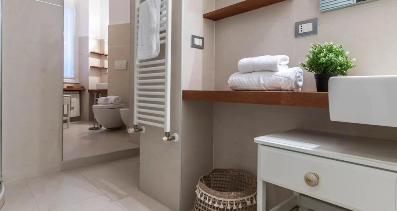 アパート Joivy Elegant 1 Bedroom Apt In Front Of The Sforzesco Castle ミラノ